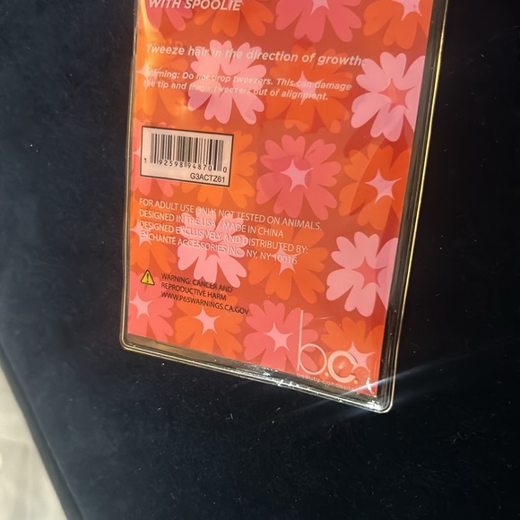 Beauty Concepts Mini Tweezer Set; travel set of 4 - Picture 4 of 4